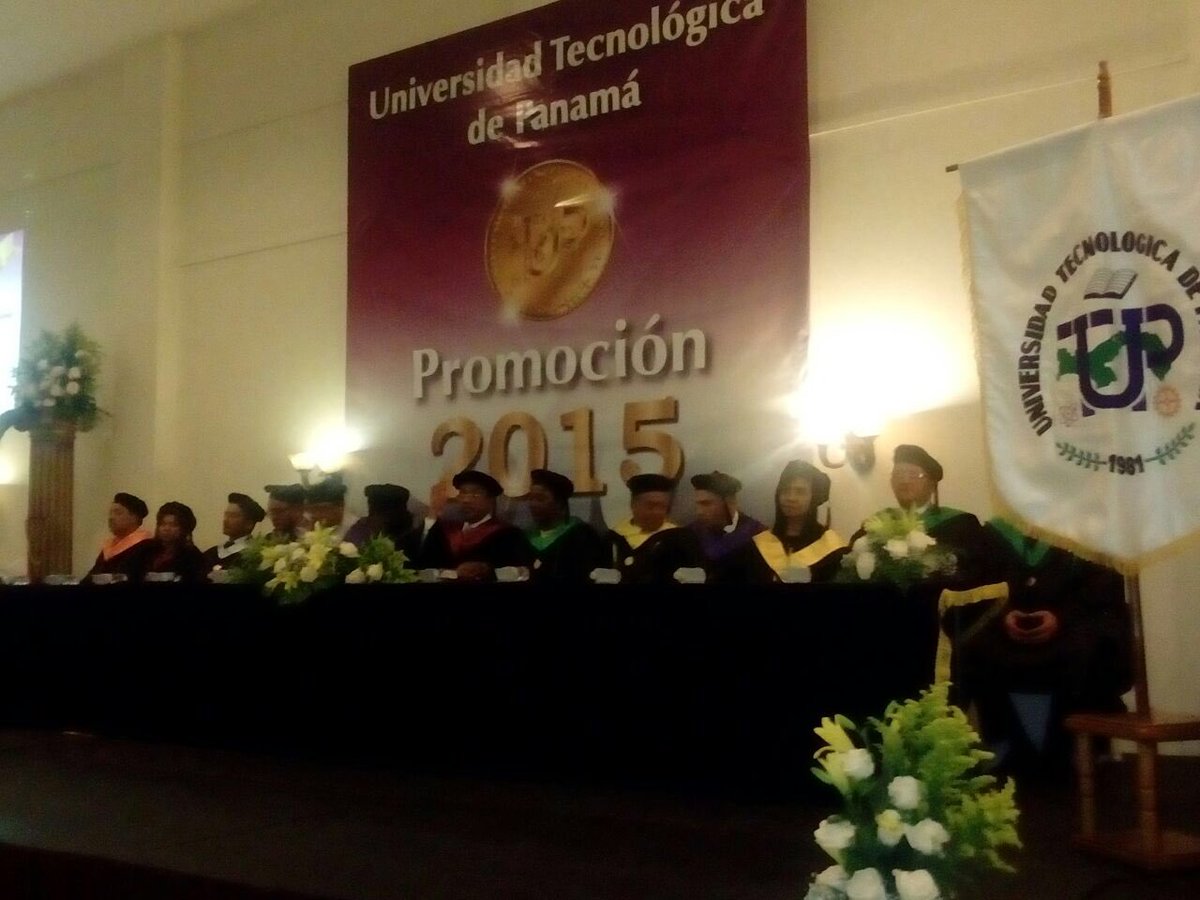 utppanama's tweet photo. Ceremonia de Graduación del Centro Regional de Colón #EventosUTP #Colón https://t.co/7eAraBmsd8