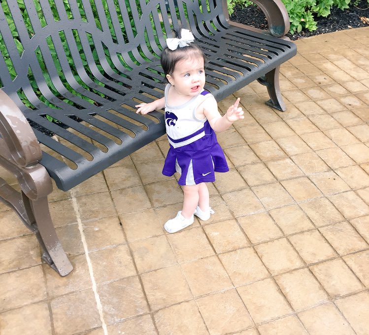 Kerr_Bear424's tweet photo. Happy Game Day Eve from nugget💜 #futureclassycat @KarringtonMarie https://t.co/GYpQFgDW1E