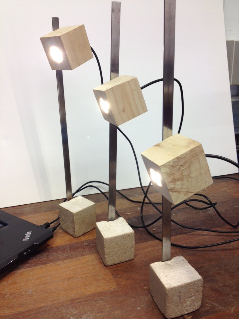 GateacreDT's tweet photo. Small batch production of cube lights produced by Y9 https://t.co/fhfNcPcD0v