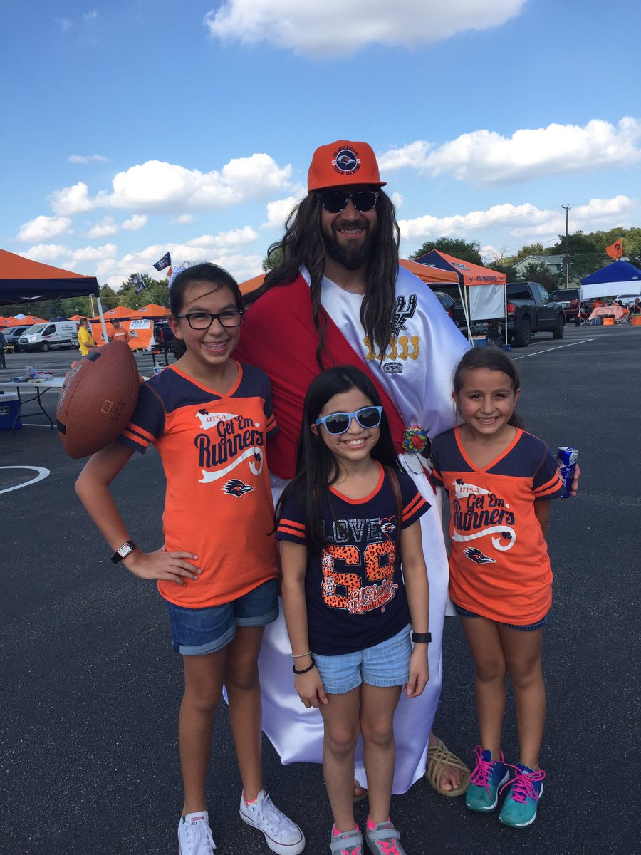 deleon_td_hd's tweet image. #spursjesus #UTSAFootball