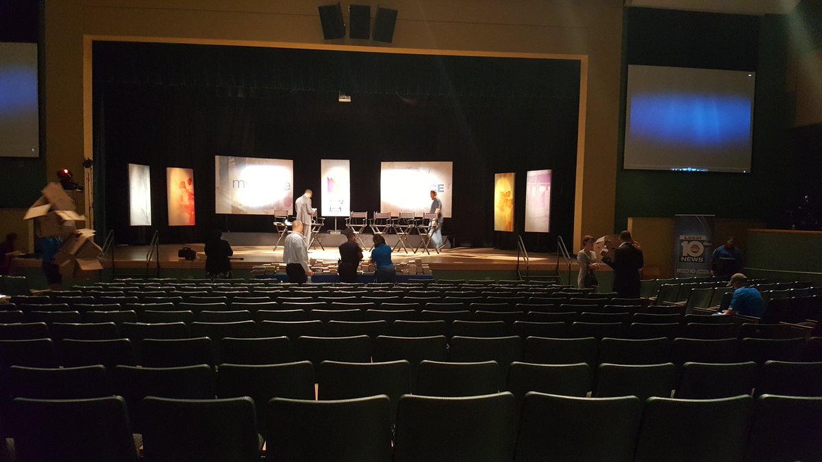 Empty an hour ago now the room is filling! Less than an hour until our youth forum  @WPLGLocal10 #MyFutureMyChoice https://t.co/QgUX6KFHLe