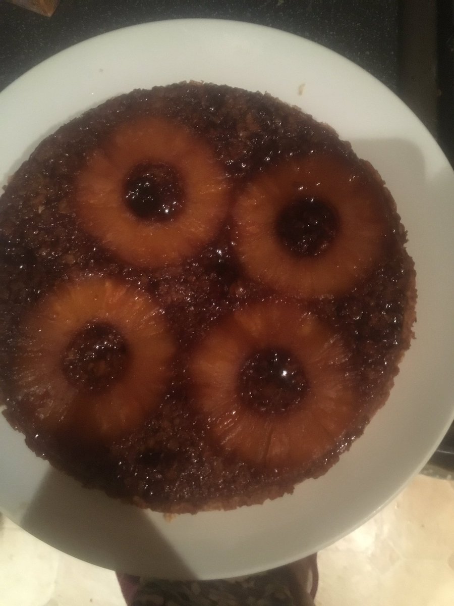 RayNadinee's tweet photo. Upsidedown pineapple oat cake #glutenfree #eggfree #bakinggood https://t.co/65svp6yWwL