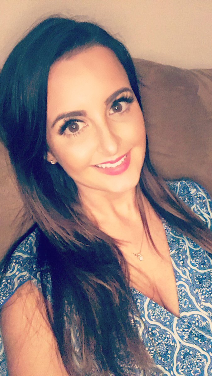 erica_0strander's tweet photo. My favorite product in my #esvoxbox was the @maxfactor_uk mascara!! #maxfactor #maxfactoruk https://t.co/nYqz8UQFx7