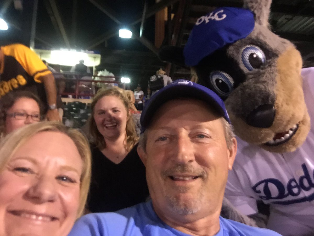 SuannBuck's tweet photo. #BrickNBlue https://t.co/BjWxtp7O4Y