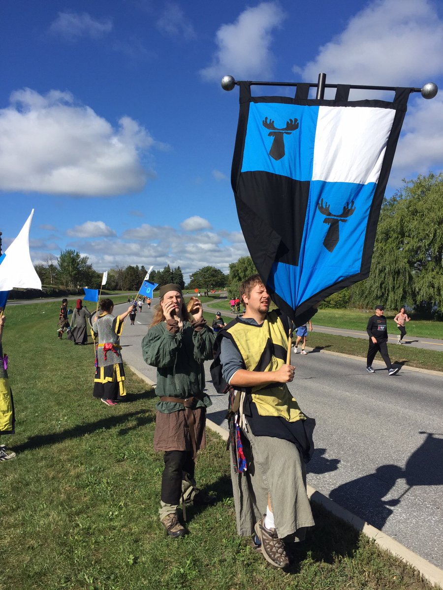 kwalker's tweet image. Are you doing the @CanadaArmyRun in #Ottawa? Look for the LARPing crew from @felfrost - we do the best coconut run