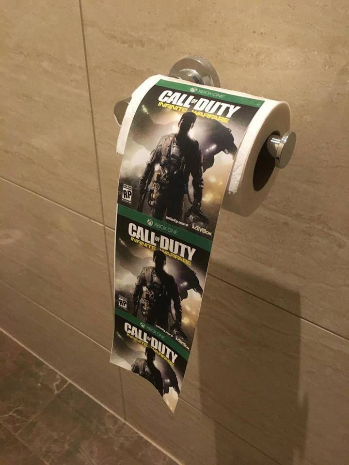 GamersCodeBook's tweet image. Poor Call of Duty...