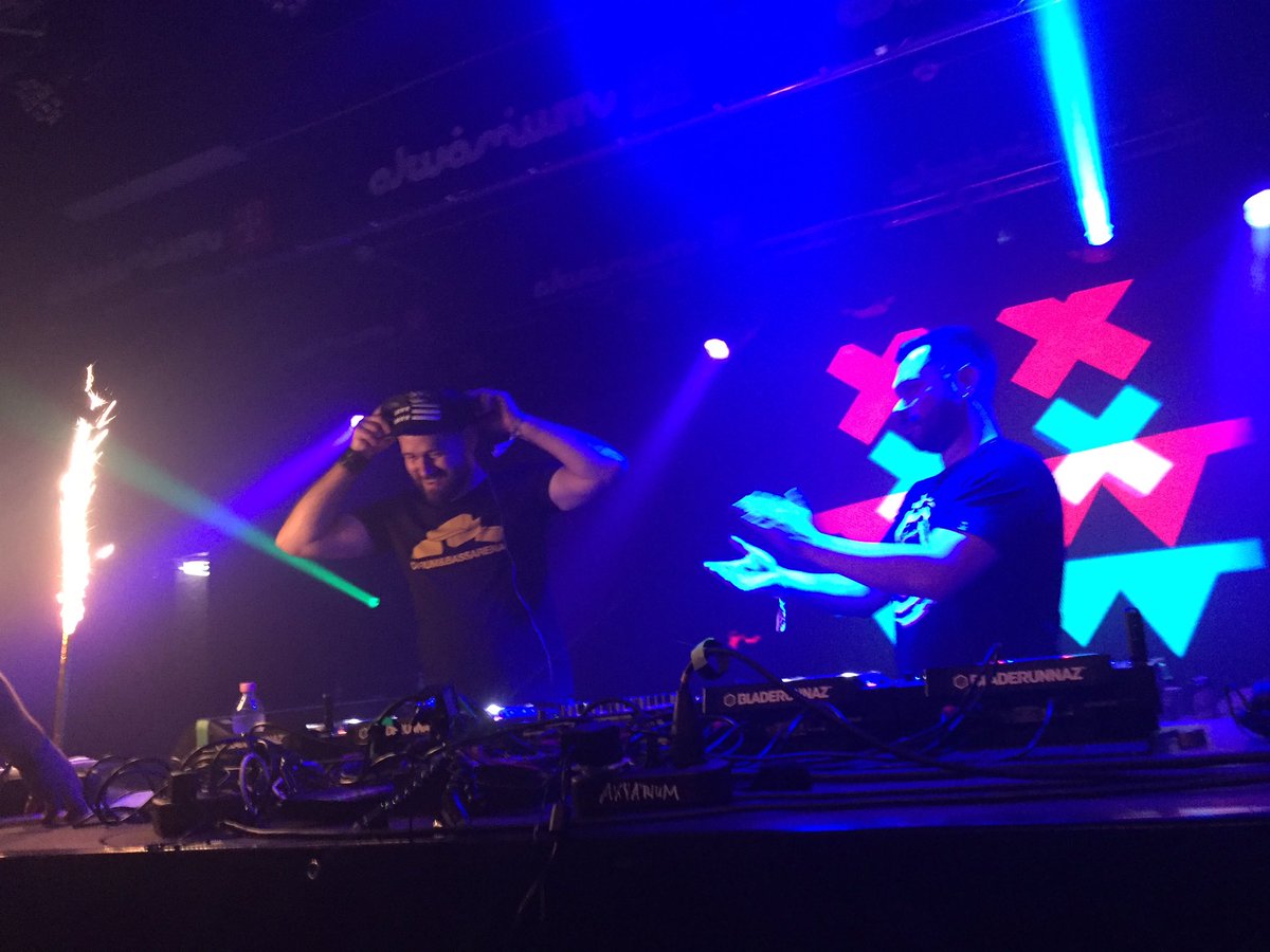 Drum&BassArena (@officialdnba) on Twitter photo Down to some homegrown business <a href="/Jade_Eatbrain/">JADE_Eatbrain</a> b2b <a href="/Mindscape_dnb/">Mindscape dnb</a> showing us how it's done!
live.breakbeat.co.uk Down to some homegrown business <a href="/Jade_Eatbrain/">JADE_Eatbrain</a> b2b <a href="/Mindscape_dnb/">Mindscape dnb</a> showing us how it's done!
live.breakbeat.co.uk