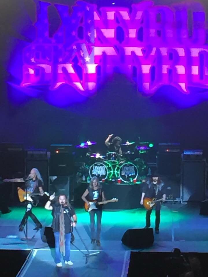 nextechwireless's tweet photo. Rockin with @Skynyrd @KansasStateFair #BlastCall #KSF16 #BlastOffWithNTW https://t.co/J8WFDlNxeG
