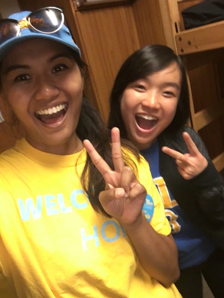 dorkmagiciangrl's tweet photo. Natalie is one of the sweetest new Bruins I've met. Have a great year, girl! #MIA #mybruinlife @UCLAhousing https://t.co/ZRv8Q1mlwn