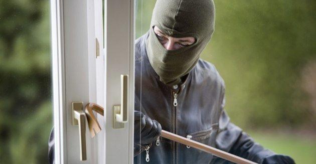 FirstShield's tweet image. How Prevent Burglary --Tips and Info - firstshieldsecurity.com/index.php/2016…