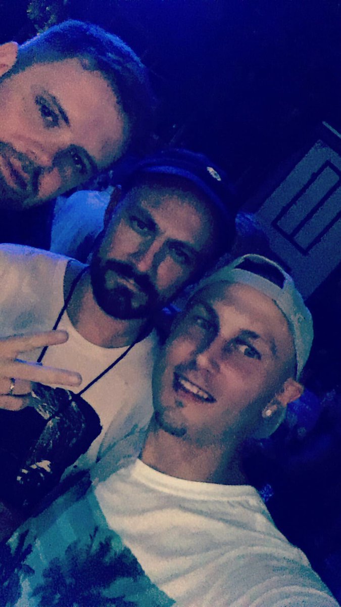 Brian_Cittra's tweet photo. Do you feel it In the air???@HermitudeMusic #Hermitude #TheBuzz #@JannusLive 🔉🔉🔉 https://t.co/ndTYZVCwKS