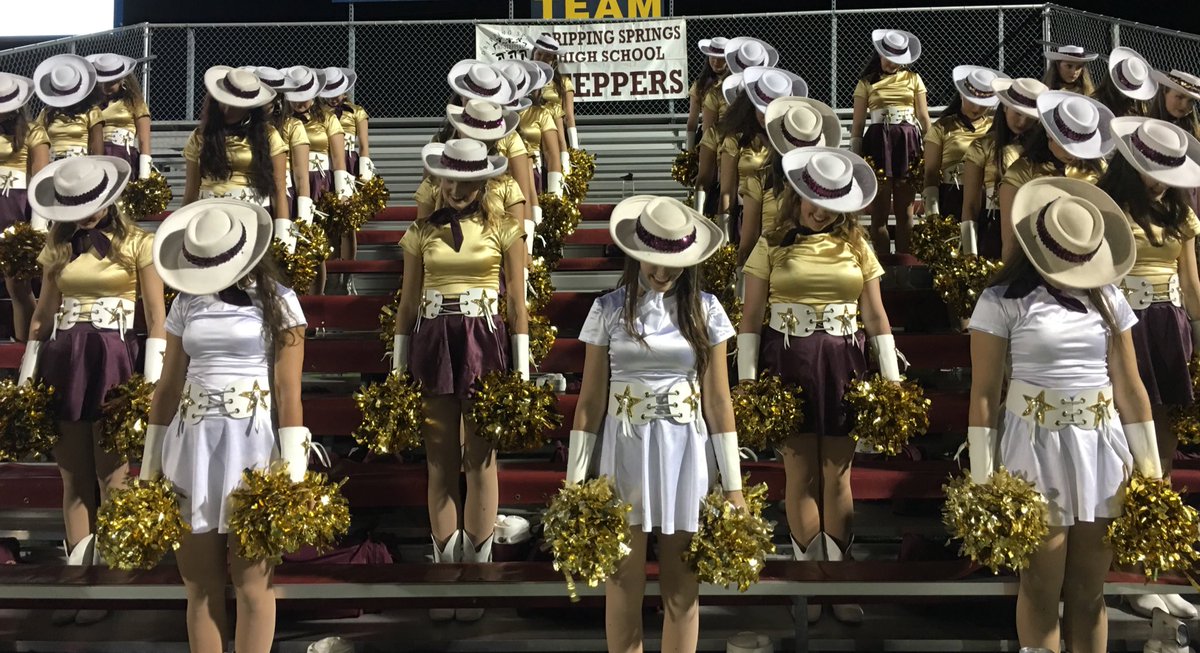 TracyNeef's tweet photo. Histeppers tip our hats to the Tigers...great win over Tivy 4-0 @DSHiSteppers @DSFBTPD 🐾🐆🏈 https://t.co/GlvsAzM5Bj