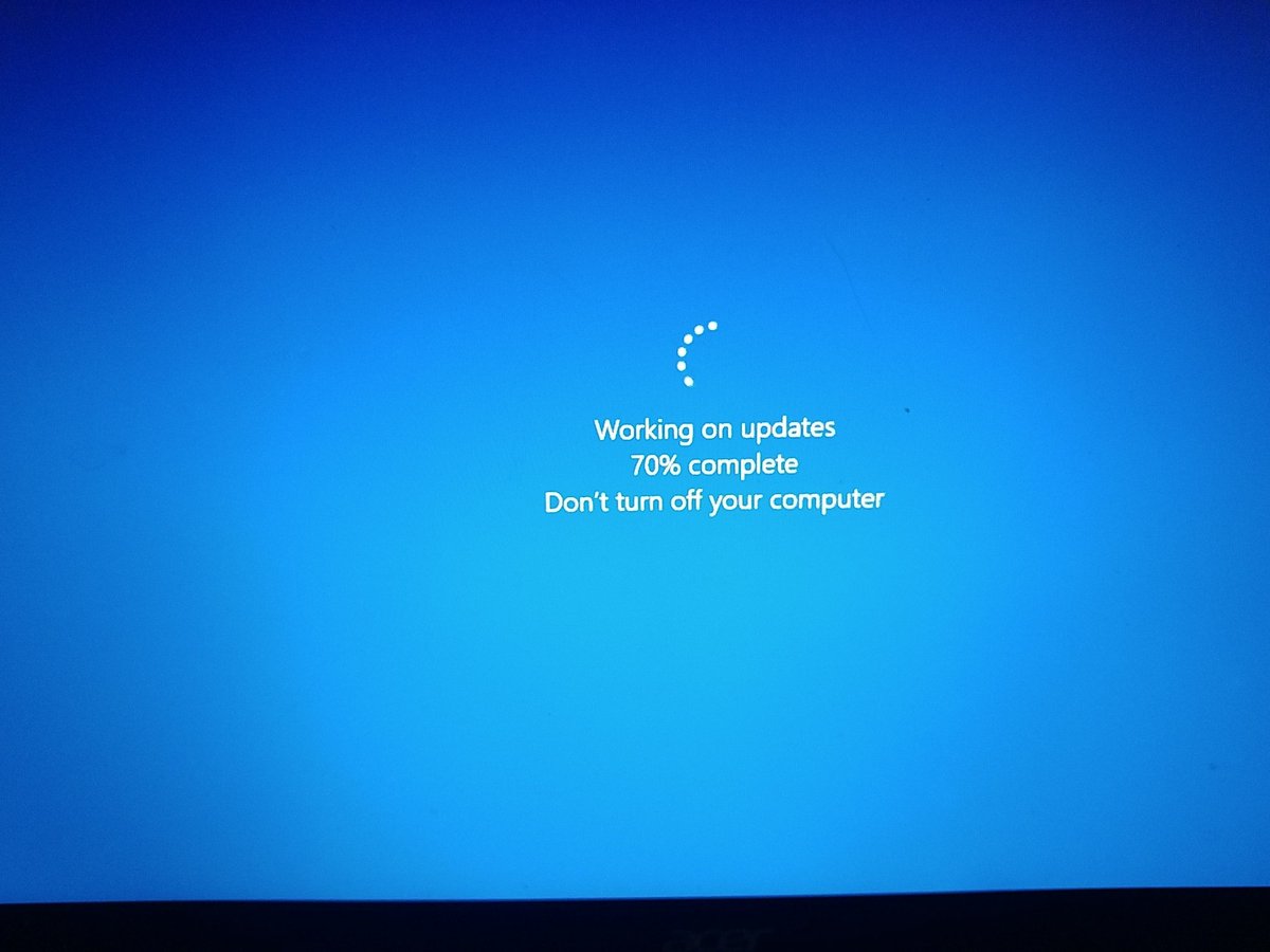 Завис экран перезагрузки. Обновление виндовс. Обновление Windows 10. Обновление Windows не выключайте компьютер. Обновление компьютера виндовс 10.