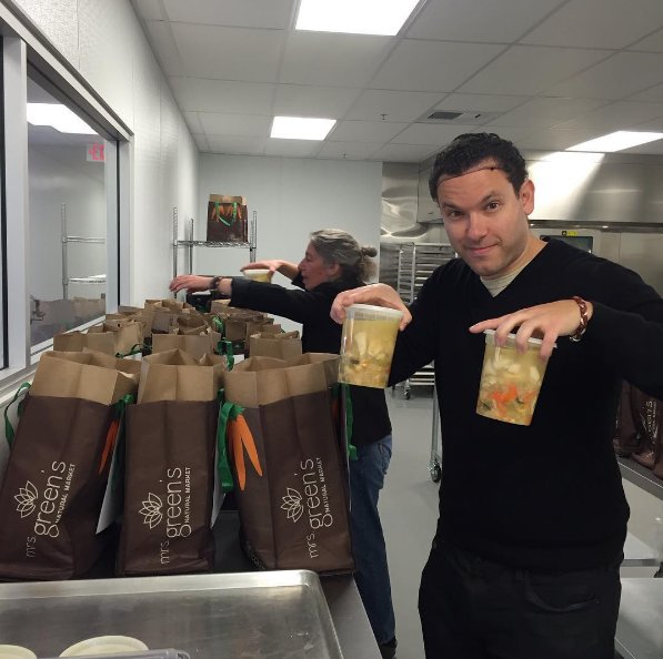 timothysykes's tweet photo. No matter how successful you are, always stay humble and give back when you can! https://t.co/YnQzF78JqW