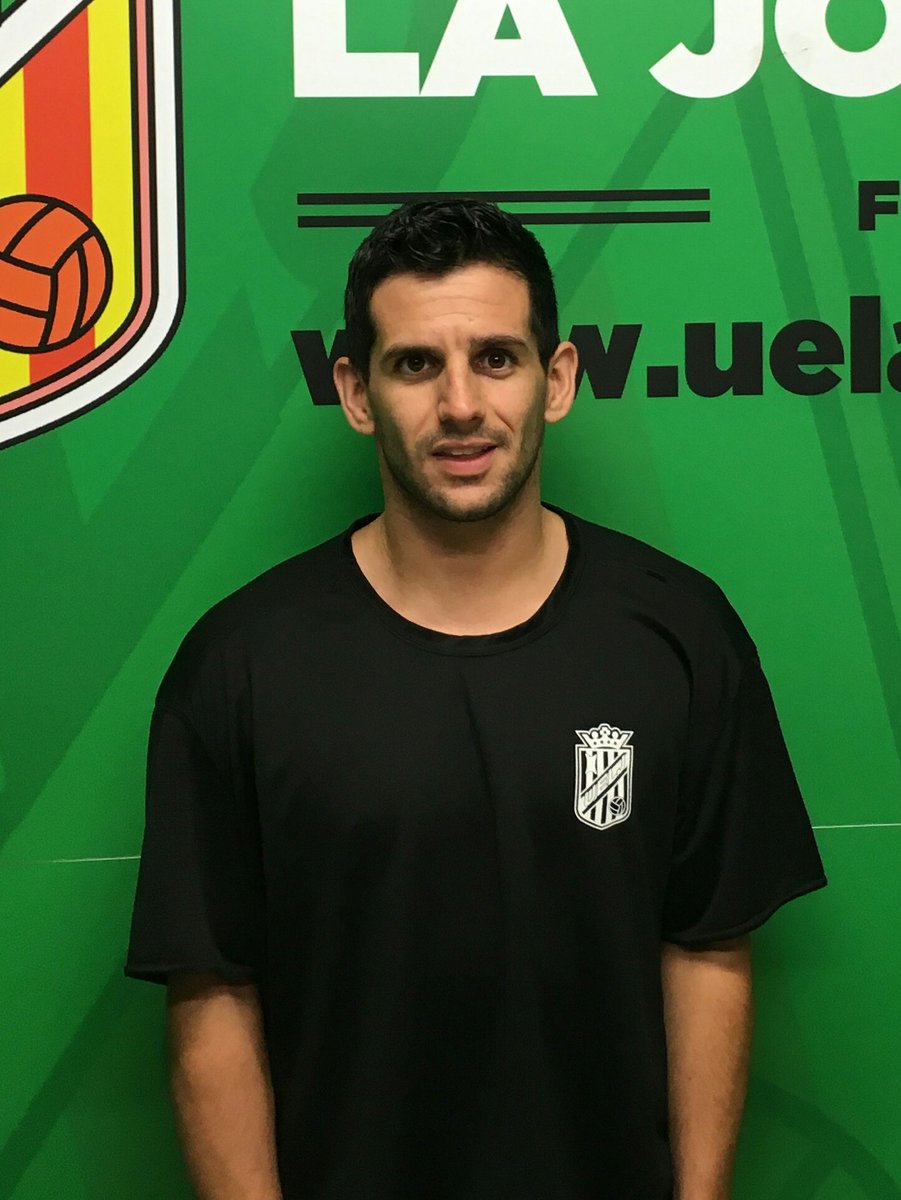 UELaJonquera's tweet photo. Marc Vilà (@MaRcViLaC_7) ja és nou jugador jonquerenc https://t.co/YLLC713lMm #benvingut #lailusiodunpoble https://t.co/E7OU81OI7z