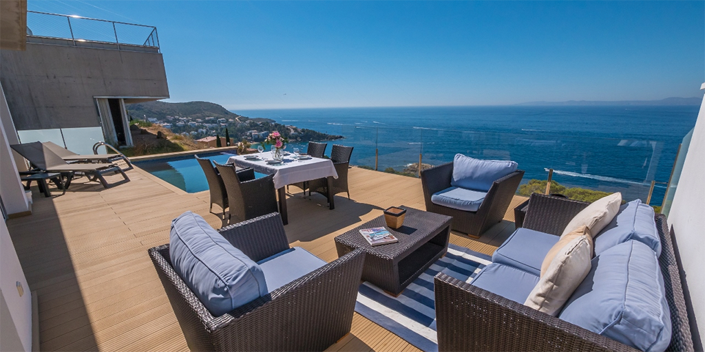 IMMOGESTIO's tweet image. Sueñas con vivir junto al mar? En Roses encontrarás casas y pisos con estas vistas ;) Visita agi-properties.com