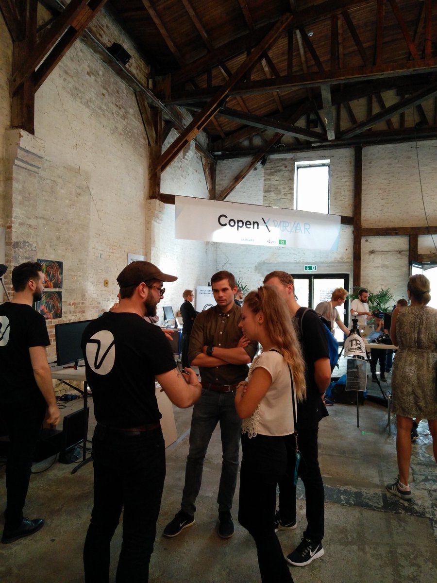 kristofferjust's tweet photo. Godt i gang med VR til @cphtechfest. Business and pleasure combined #cphftw #cphtechfest #VirtualReality https://t.co/W55m125npR