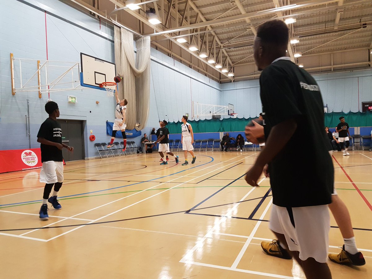 coachbarnesuk's tweet photo. West Midlands are about to get under way at the U15 regional tournament #inspirethenextgeneration https://t.co/GgDUH5BWfH