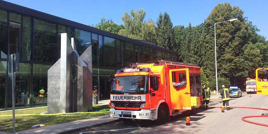 PyDataCologne's tweet image. BAD NEWS! Due to a fire in our conference center (bit.ly/2cwA3IR), we have to cancel PyData Cologne 2016!