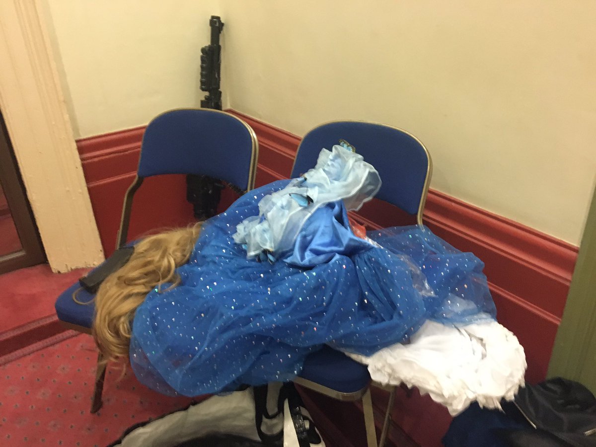TVRadioPeg's tweet photo. Look what I've found @RetEvents @RichardStead @BBCLeeds #ToyBoxChallenge. #cosplay https://t.co/l5OOL7Q0nt