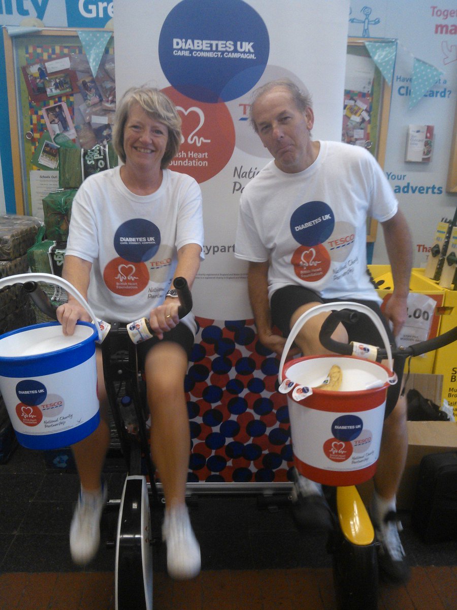 My lovely wife Mary &amp; my mate Bob braving rain wind &amp; artic weather in Braintree to help raise £471! #BigCollection