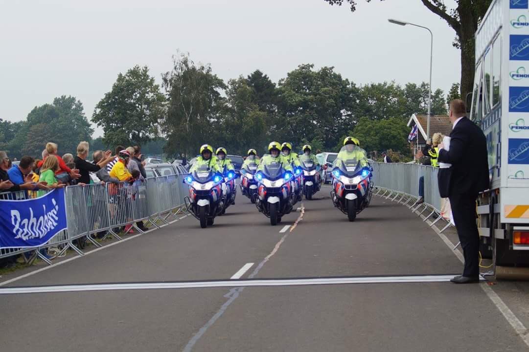 MarkGjaltema's tweet photo. Een beetje vroeg, maar off we go! #RûntsjeTsjûkemar #126km #Koers! https://t.co/71gqGcKYl4