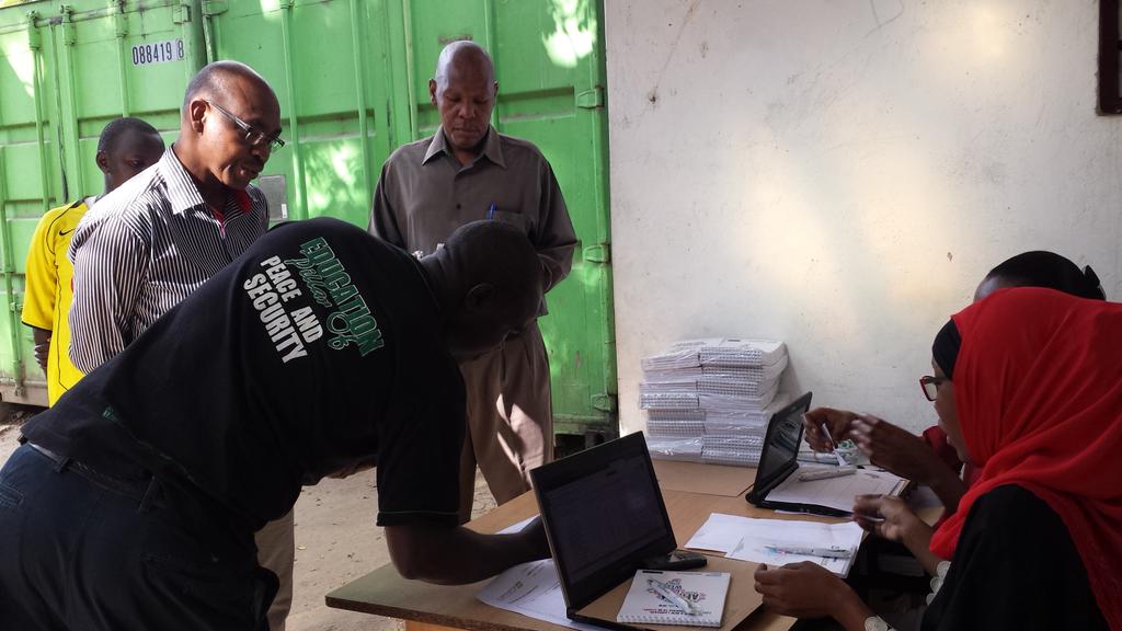 ሚኪ ሚኪ tweet media