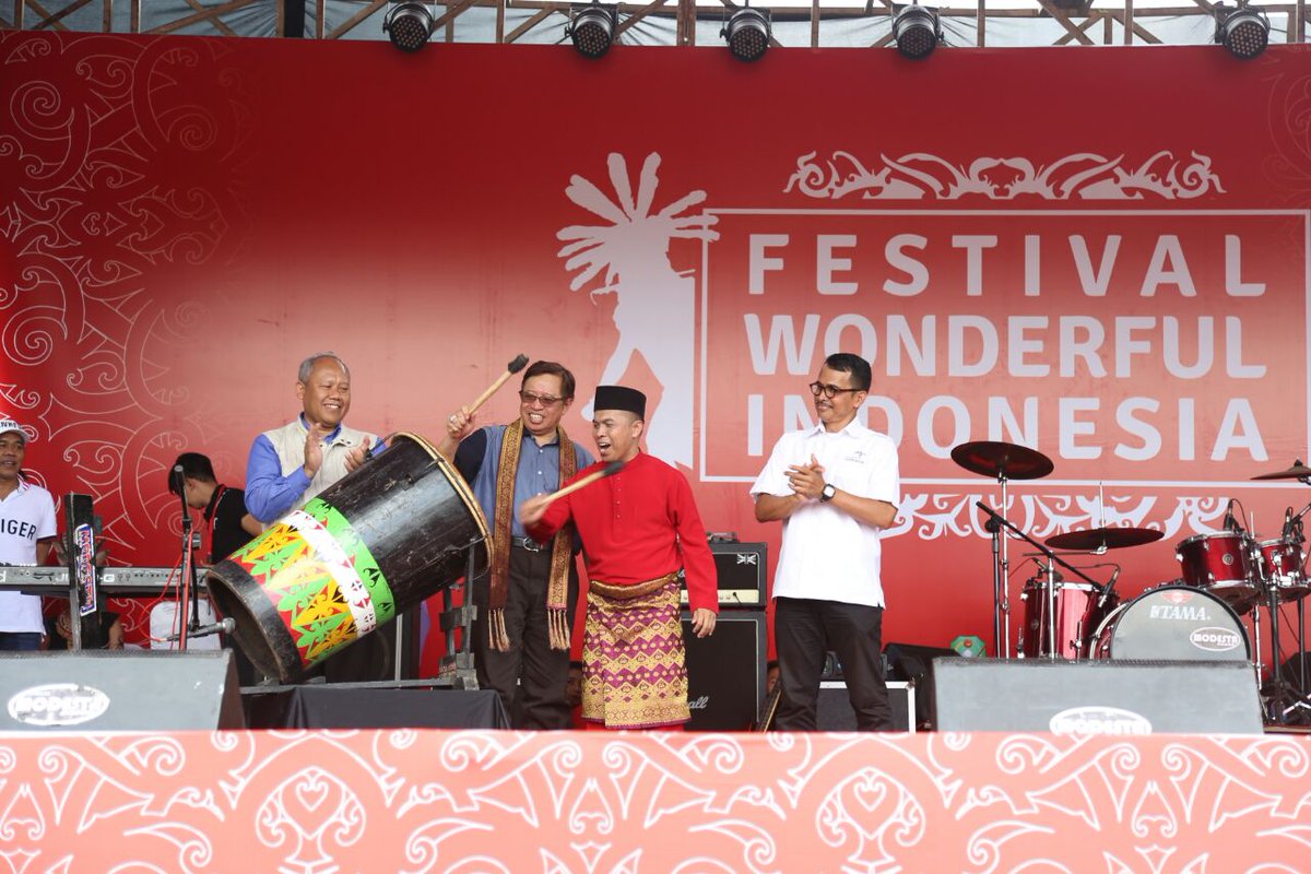 KEMENPAR RI on Twitter: "Festival Wonderful Indonesia dibuka ... KEMENPAR RI on Twitter: "Festival Wonderful Indonesia dibuka ...