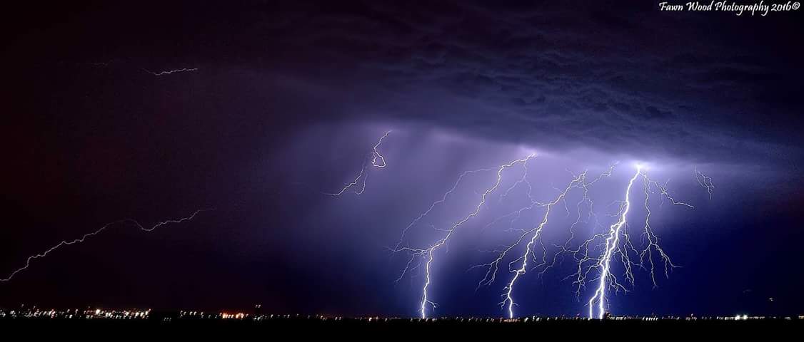 WoodFawn's tweet photo. Lightning from a pop up storm over North Denver Metro #cowx #lightning https://t.co/UKJOUGMxWr