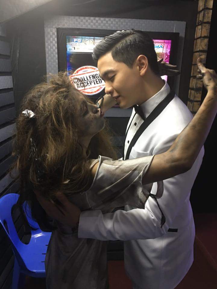 AlDub_CLBRQ's tweet photo. Caption This 👇
Grabe kayong dalawa 😍😘
#ALDUBKeepUsAlive 

©© EatBulaga https://t.co/R74mpXXTRm
