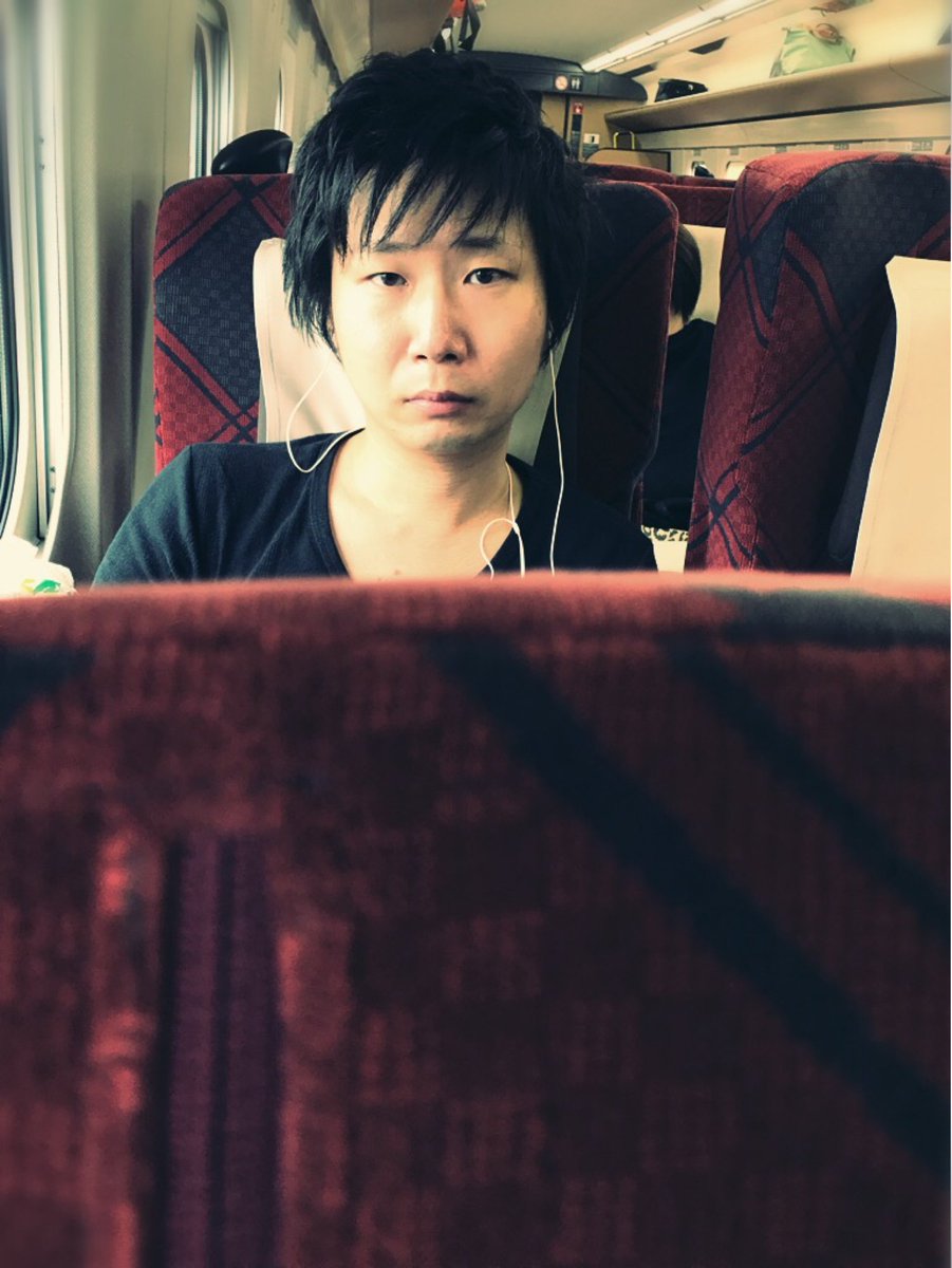 ぺちゃんこ 三人称 鉄塔さんだけ新幹線の座席が隣の車両だったサプライズ 俺らは前後