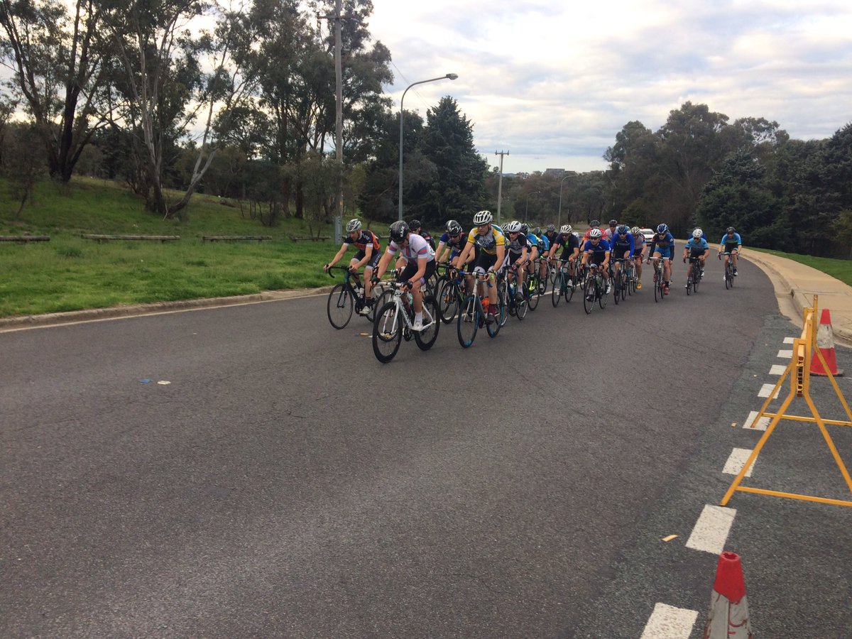 _JamieNicholls's tweet photo. Can't help tweeting Danny at head of peleton https://t.co/JaFThb9m16