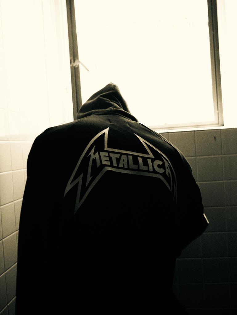 PacSun's tweet image. FOG #collectiontwo is available online now and in select PacSun stores when doors open today spr.ly/6013B7MH3