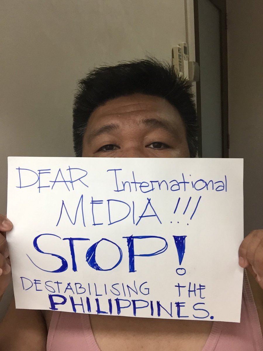 jamoo000oo's tweet photo. #DuterteFIGHT 
#CNN
#BBC
#AlJazeera
#RT
#CCTV
#TheGuardian
#ABC @iMthinkingPinoy @MochaUson #OFWinSingapore https://t.co/Ofi4us32Hg