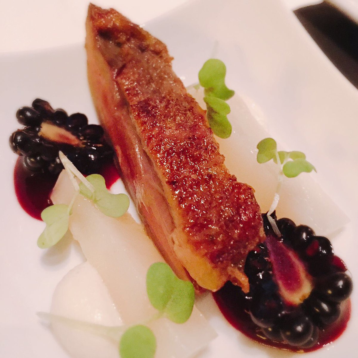 lepetitFelix's tweet photo. SEE YOU TONIGHT! #dinnerinberlin #food #delicious #petitfelix https://t.co/i4rEGnQwMM
