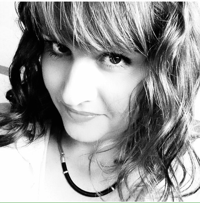 beckybarnestyle's tweet photo. Got my #tousle on for the #GrandOpening of @efitbristol Wow, that place is #fabulous! Well done Amy and team #fit x https://t.co/zHWbqc0MhI