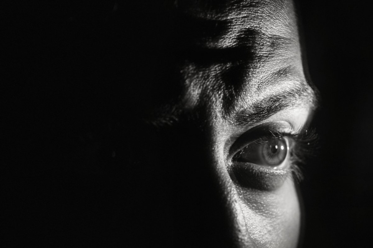 flicker_scape's tweet photo. See a bit more :)

 #winklets photography #eyes #monochrome #monochromephotography https://t.co/4BWoS2Cb69