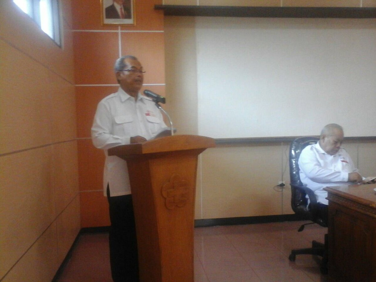 Sambutan ketua PMI kab. Cilacap pada perayaan #71TahunPMI.
Tetap berkarya demi kemanusiaan.