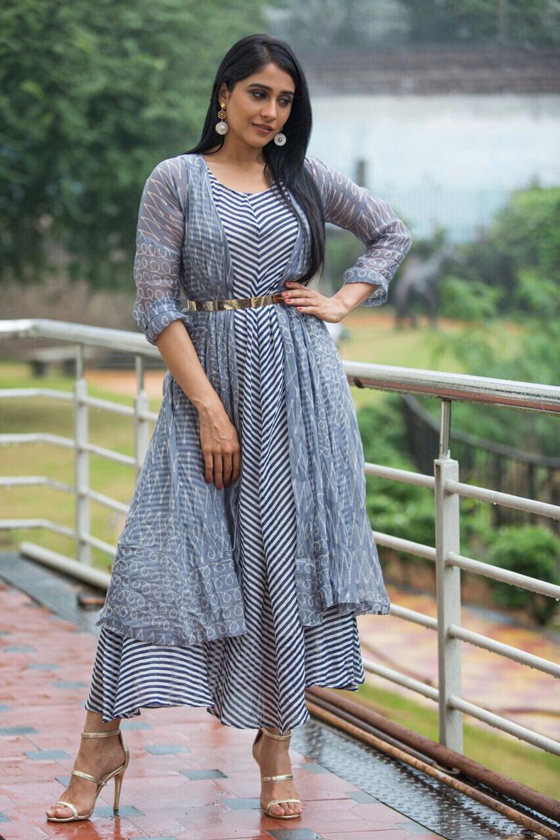 ashwinmawle's tweet photo. Simple n chic @ReginaCassandra in #tilla bias dress #storeanonym @TalashaHYD #statementearrings 4 an event in hyd https://t.co/x3gw65IPyq
