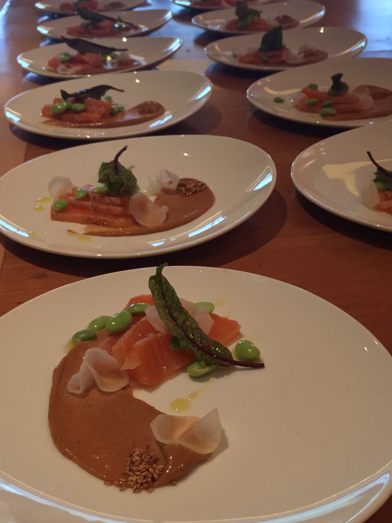 GrandHyattMum's tweet photo. Exquisite pairings showcasing the seven wonders of the world #InAHyattWorld #LivingGrand #ChefGaryInthehouse https://t.co/W3zeNJd7Np