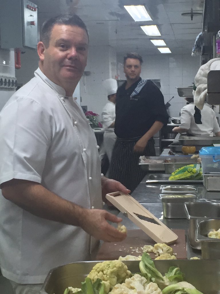 GrandHyattMum's tweet photo. Exquisite pairings showcasing the seven wonders of the world #InAHyattWorld #LivingGrand #ChefGaryInthehouse https://t.co/W3zeNJd7Np