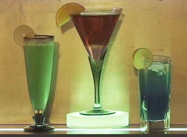 thebarsys's tweet photo. Did the #HarvestMoon light up your #FridayFeeling?
It sure did for us! Check out our Friday preparations!
#cocktail https://t.co/MTugUWd4nb