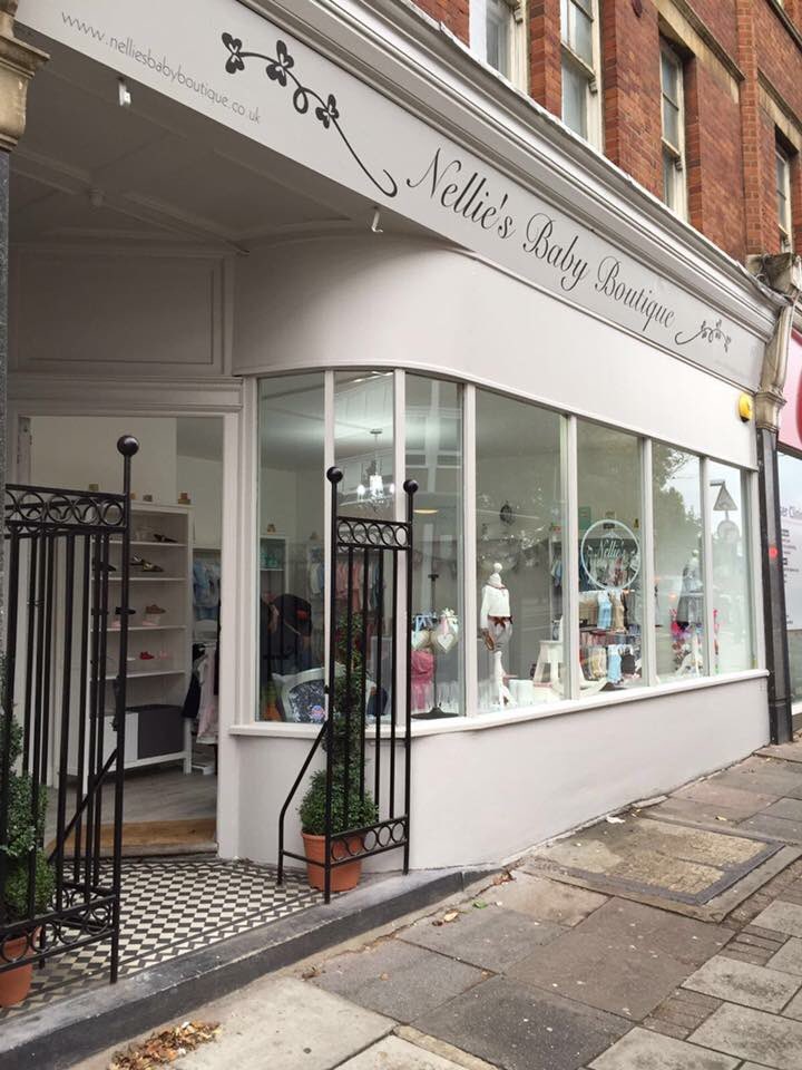 TargetWinClean's tweet image. Just cleaned windows so now all ready for opening day @nelliesboutique 10am Clockhouse rd Beckenham!! Good luck