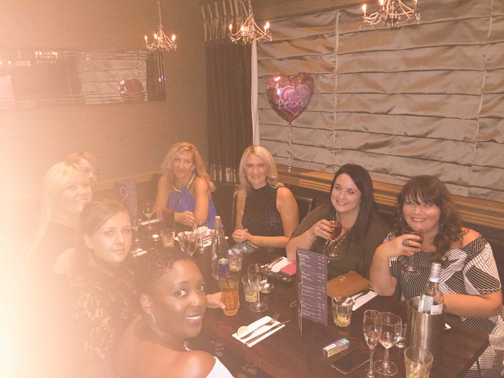 Carly ✨ tweet media