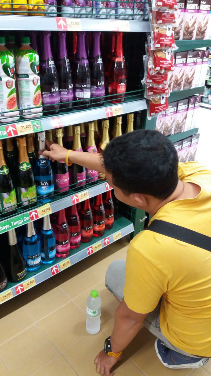 Anggur merah itu jg baik kalau ada porsinya.. 😇😊#edisidibeliinsayangredwine😍😚