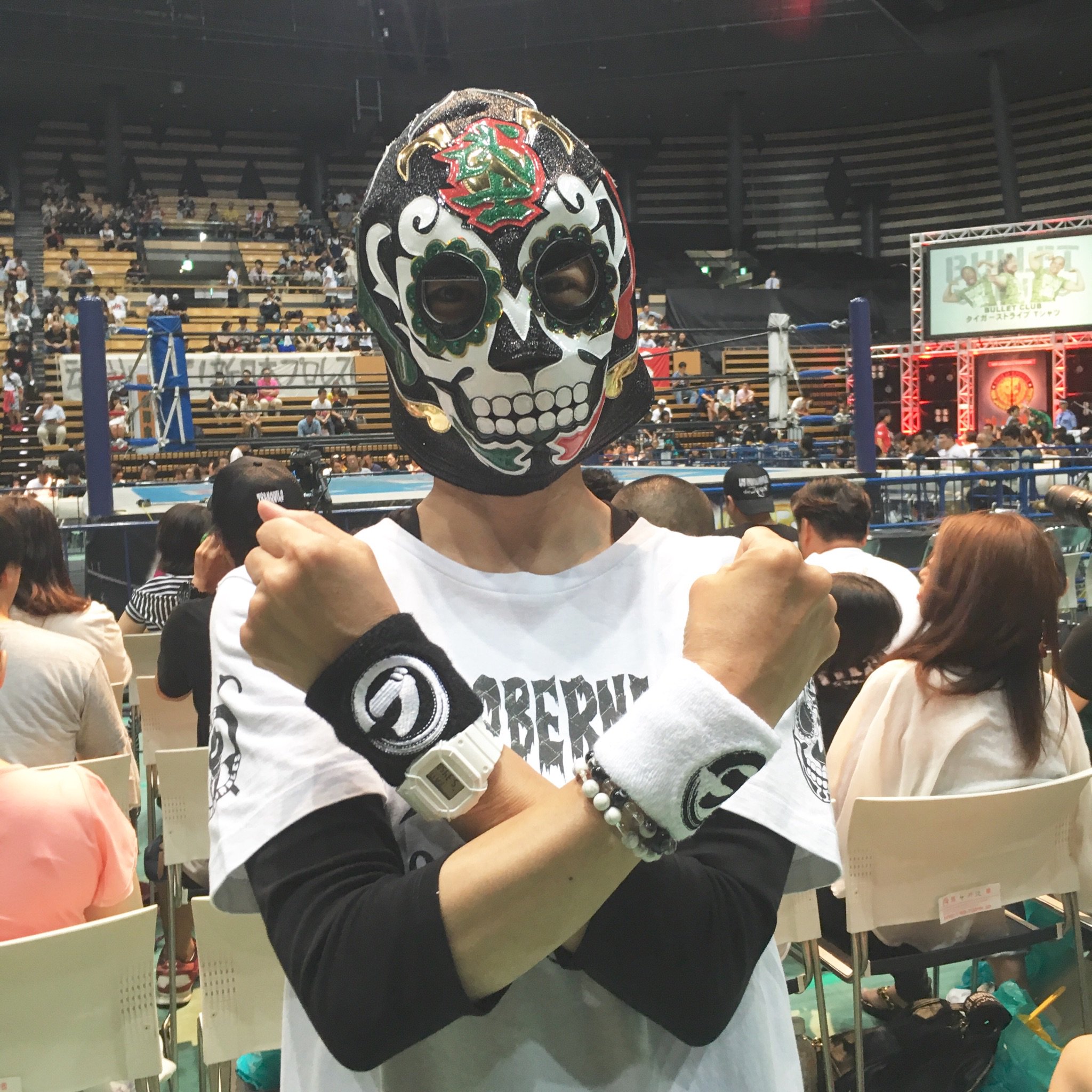 新日本プロレス BUSHI サイン入り使用済みマスク ※最終値下げ