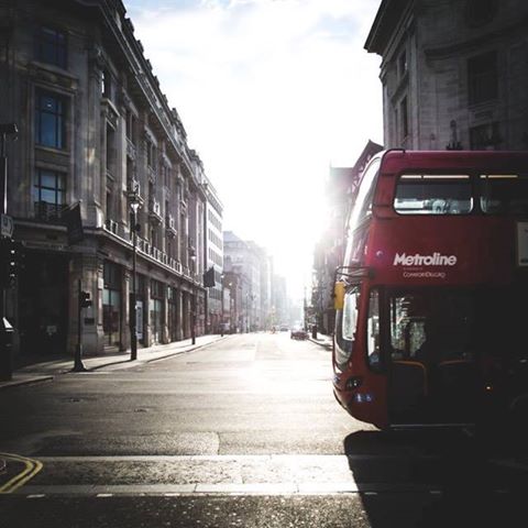 LONDONnBnB's tweet photo. Peaceful &amp; Sunny Regent Street London! Book your stay in London at the Hotel Meridiana: https://t.co/JOWrTtMtJQ https://t.co/N9amZoHqzx