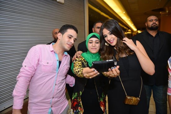 monanonanona's tweet photo. س��في ياسمين عبد العزيز مع #الجمهور https://t.co/IYEd4mC7vl