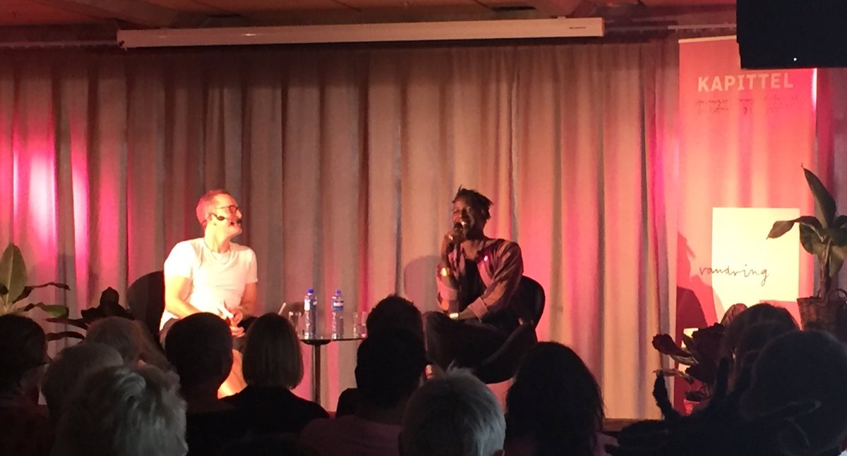 Kapittel's tweet photo. Finally in Stavanger! @SaulWilliams in conversation w/ @Guttorm99. #kapittel16 #sølvberget #perkapella https://t.co/RdmYsn7E8c