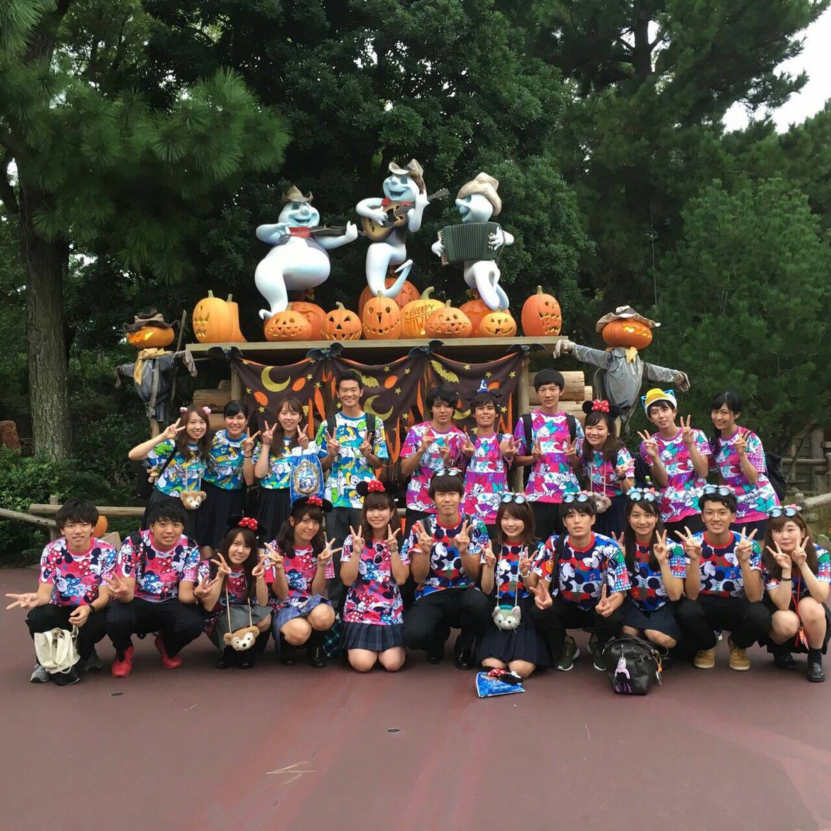 Truthテニスクラブ Twitter પર 9 16 12代ディズニー もはや恒例ともいえる1年生制服ディズニー かわいい 中にはたくさん叫んで声が枯れた人もいるくらい楽しかったようです 途中でお揃いtシャツに着替えてました みんな仲良しですね N Truthテニスクラブ Twitter પર 9 16 12代ディズニー もはや恒例ともいえる1年生制服ディズニー かわいい 中にはたくさん叫んで声が枯れた人もいるくらい楽しかったようです 途中でお揃いtシャツに着替えてました みんな仲良しですね N
